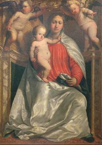 1530年頃、2人の天使が戴冠したマドンナと子供 作： Girolamo Romanino